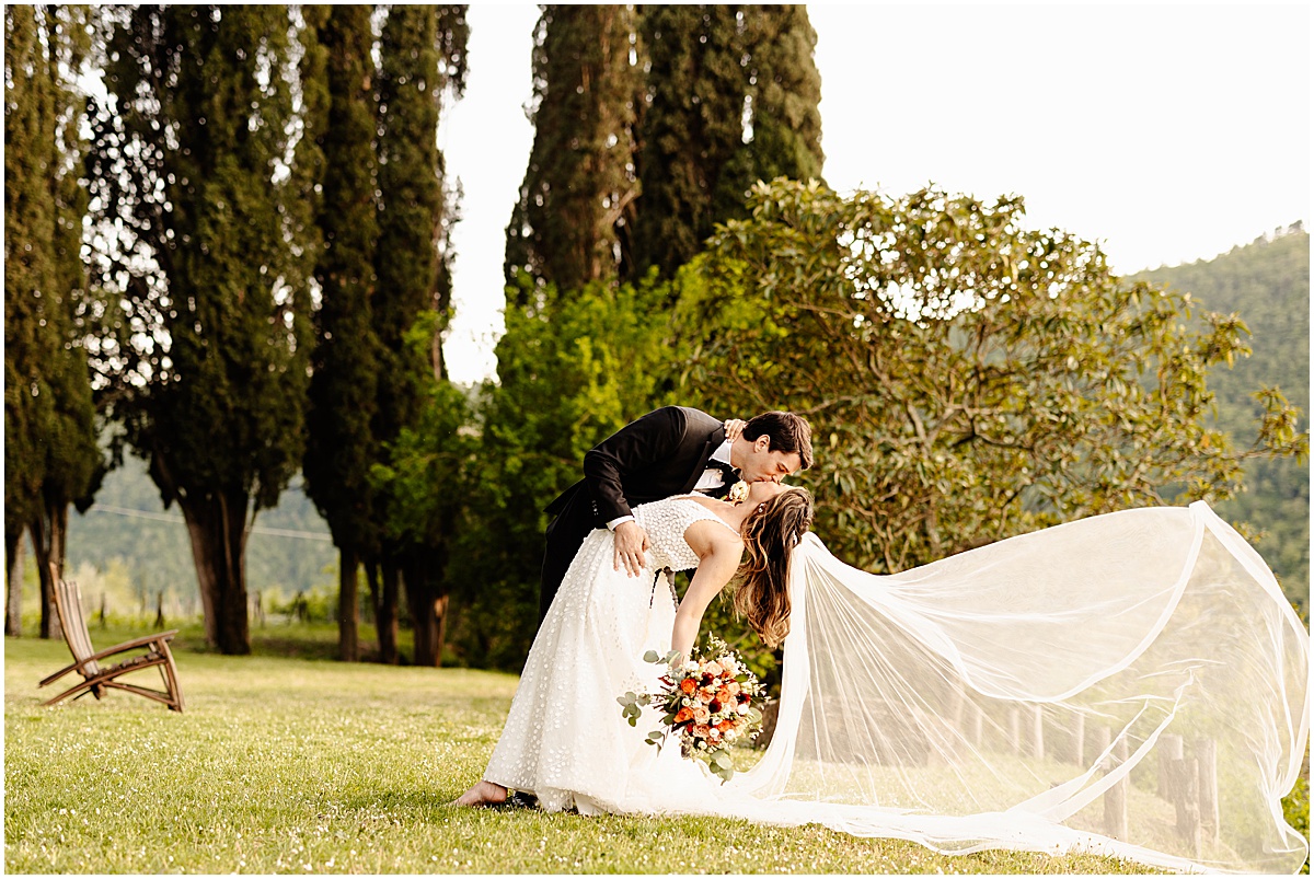 Husband and wife portraits at Italian countryside